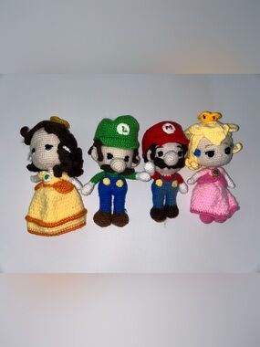 Nintendo Crochet Mario Luigi Princess Peach Princess Daisy
Super Mario Bros